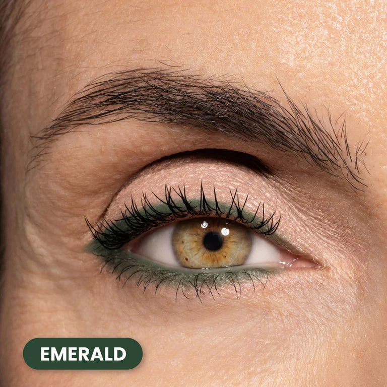Emerald eyeliner shade